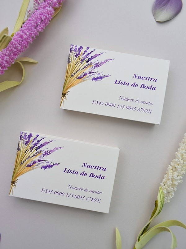 Tarjeta lista de boda lavanda