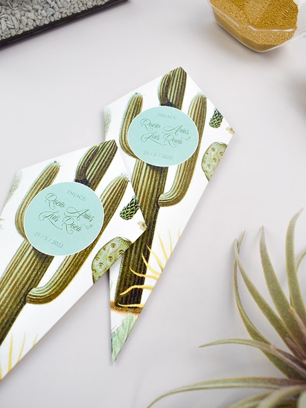 Conos de boda cactus botanic
