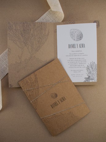 Díptico kraft caracolas