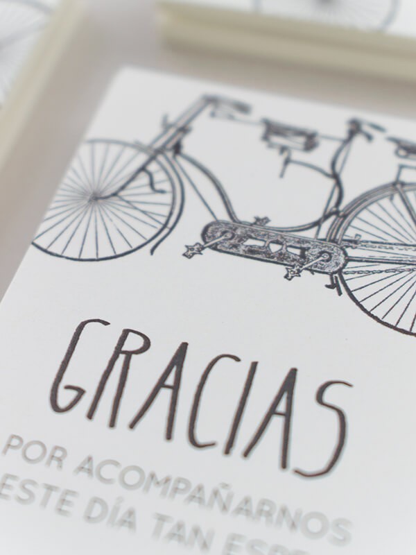 Tarjeta agradecimiento bicicleta