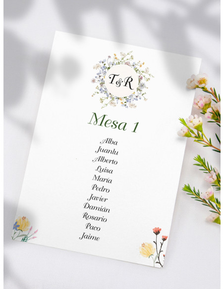 Seating plan de boda flora iniciales