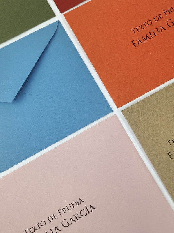 Personalizar sobres boda con nombres invitados económicos y originales